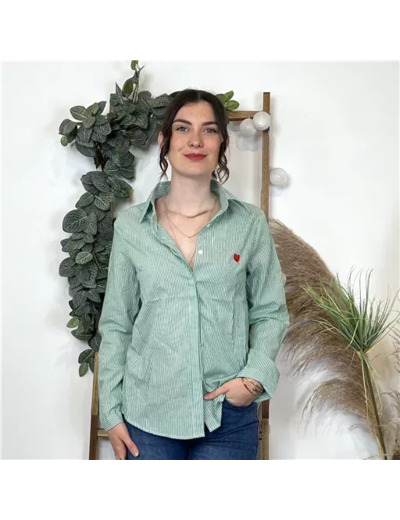 K499- Chemise coeur brodé ❤️ (T36-T40) (vert céladon)