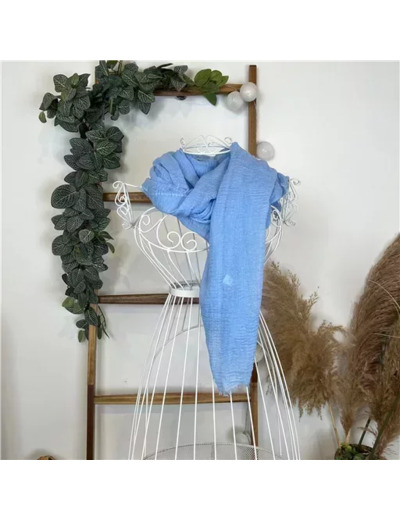 Y510– Foulard uni froissé (bleu ciel)