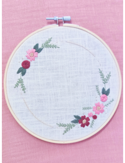 Broderie "Couronne de fleurs" + Tuto I Modèle Hydrosoluble