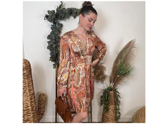 M336- Robe cintrée "In April 1986" (camel)