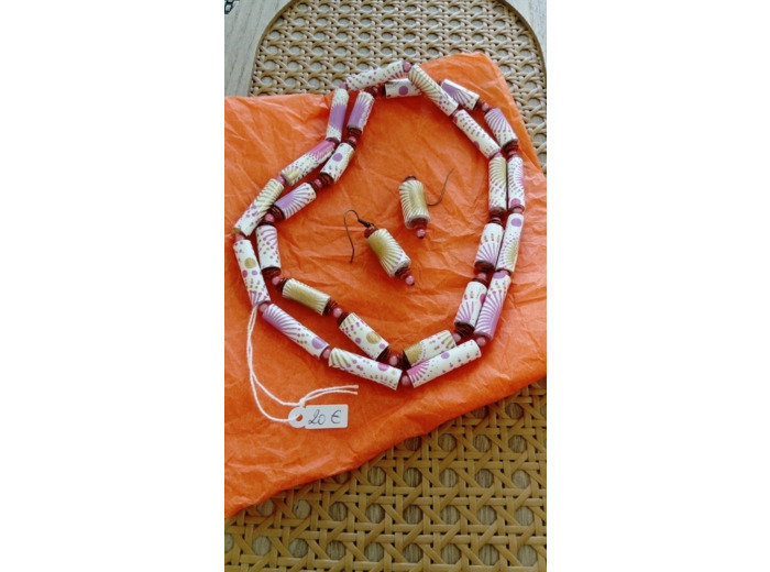 Ensemble collier et boucles d'oreilles fait main