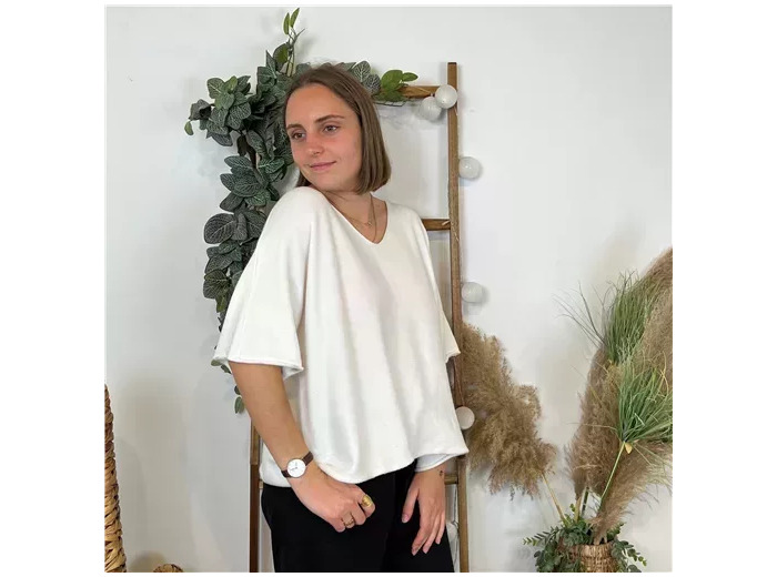K545- Pull loose Crop-Top (Tu) (ecru)