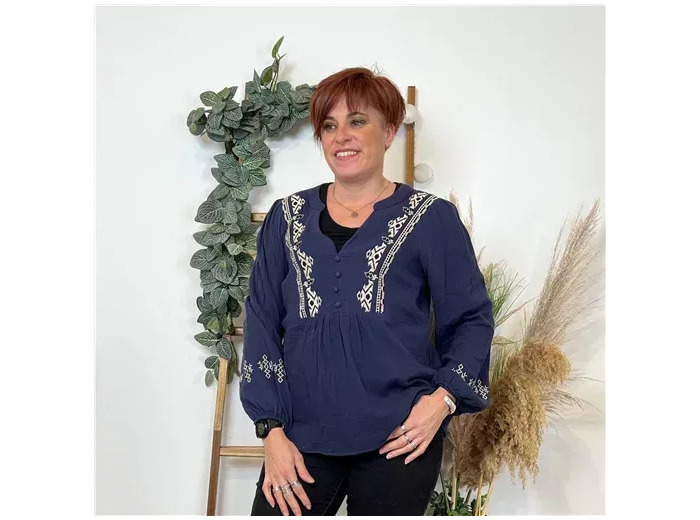 K769- Blouse coton brodée (T36-t40) (marine)