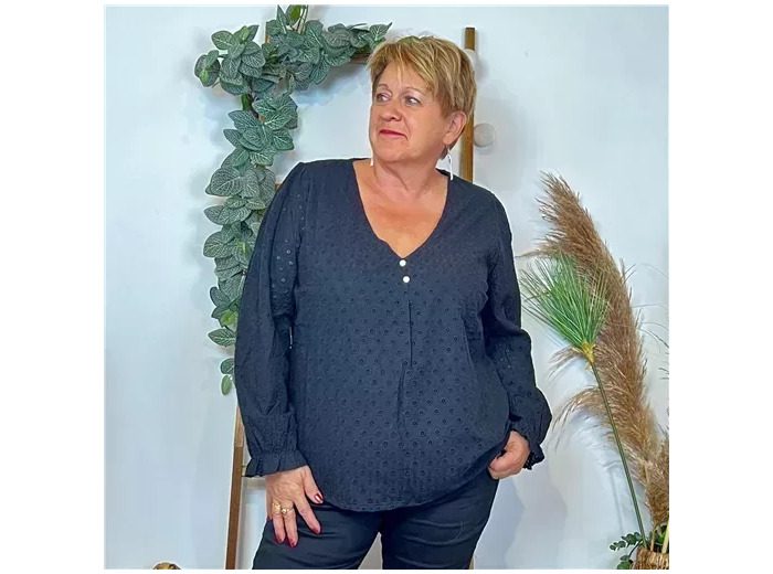 K796- Blouse Coton brodée (T40-T48) (noir)
