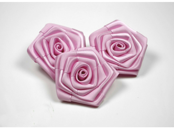 Sachet de 3 roses satin de 6 cm de diametre rose 148