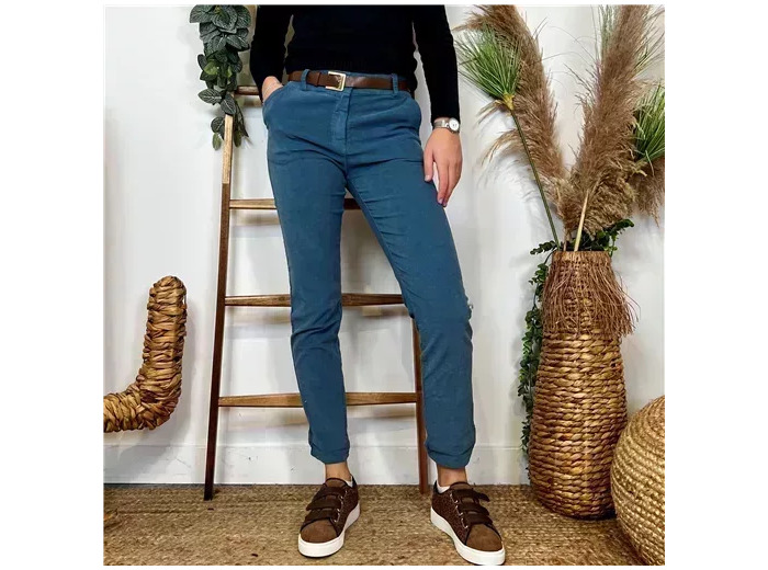 L804- Pantalon en velour (T36-T44) (bleu jeans)