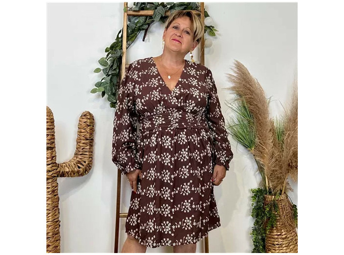 K108- Robe uni plumetis (T40-T48) (marron)