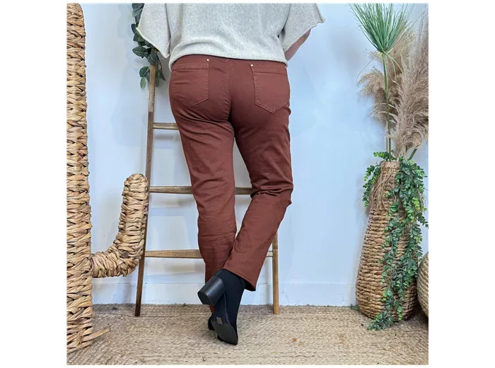 O615- Jean Slim Voggo T42-T50 (cognac)