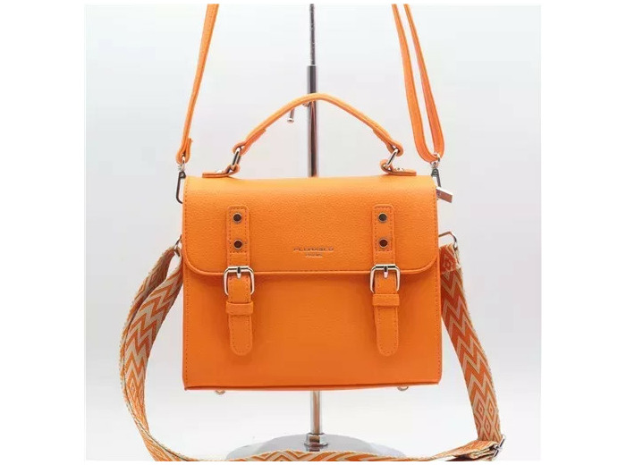 P425- Sac cartable Flora & Co (orange)