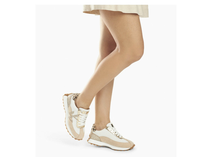 Baskets monogramme Faustine ivoire et beige à semelle running - Vanessa WU