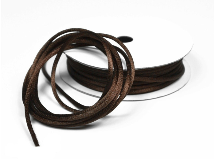Cordon queue de rat 2 mm d'épaisseur bobine de 10 metres colori marron fonce