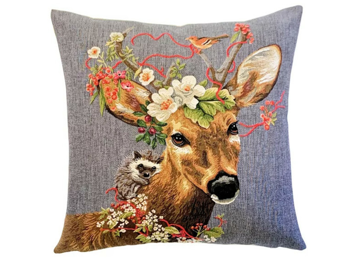 coussin cerf boisé