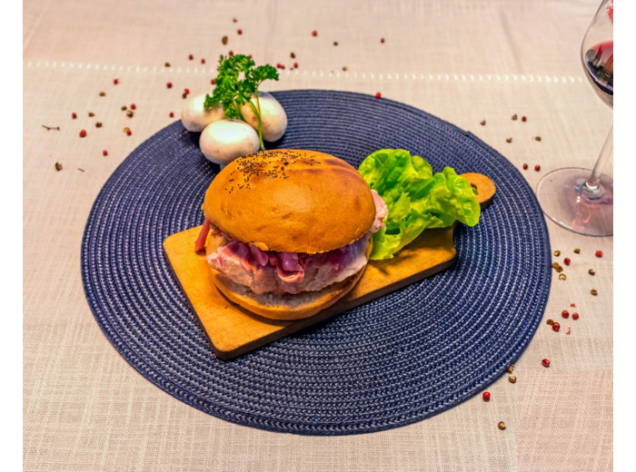 Le Burger Au Cochon Confit, Accompagnement Pommes De Terre