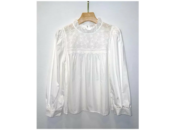 blouse col broderie (blanc)