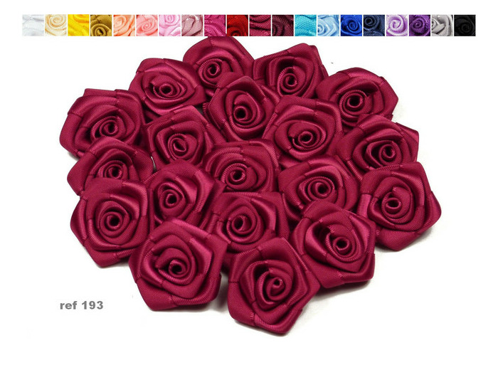 Sachet de 10 roses satin de 3 cm de diametre bordeaux 193