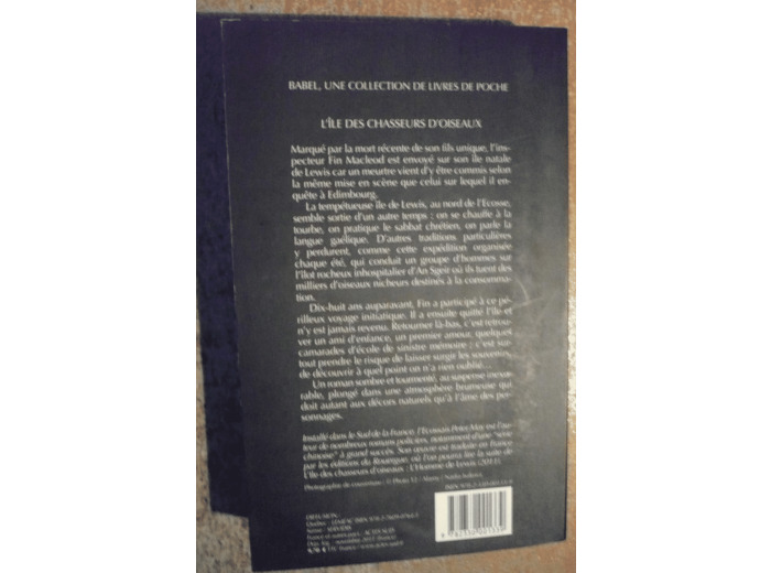 L'ILE DES CHASSEURS D'OISEAUX