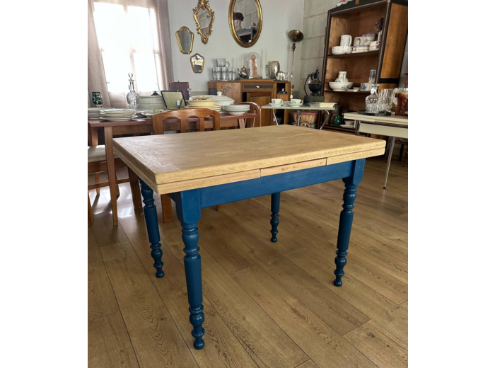 Ancienne table de cuisine relookée