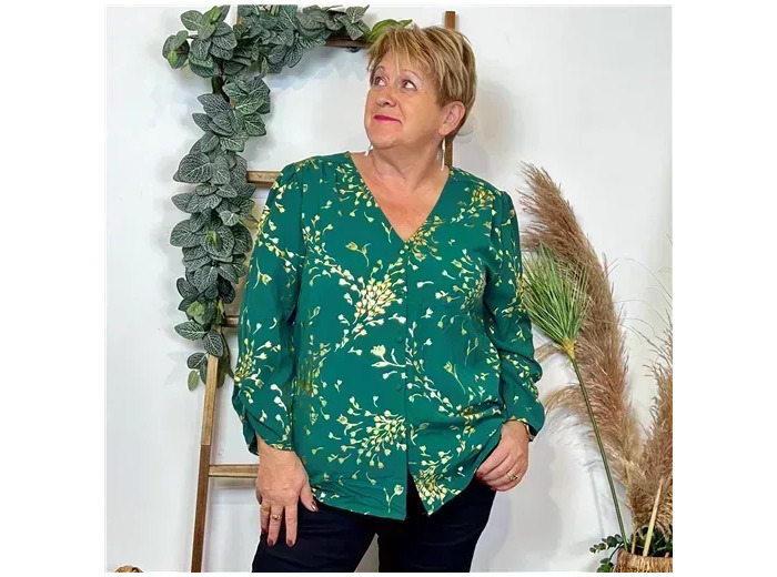 K829- Blouse brodée Christy (T44-T52) (vert sapin)