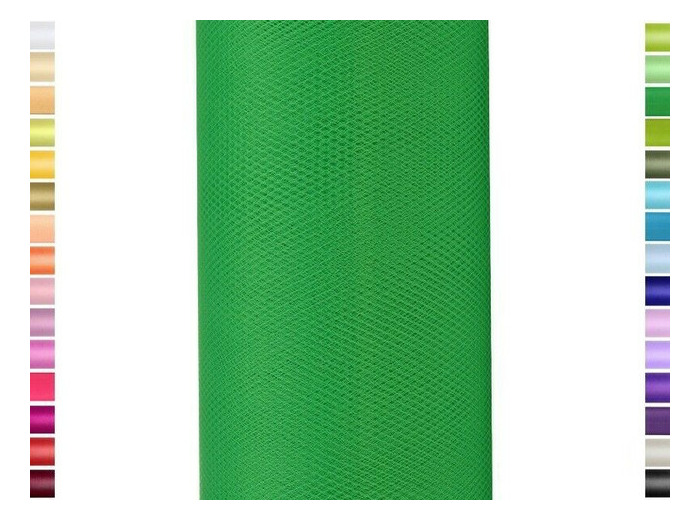 Tulle fin et souple colori vert fonce de 15 cm de large et 9 m de long vendu en rouleau