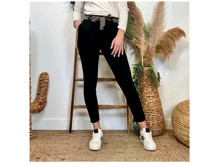 L749- Pantalon Stretch (T36-T50) 🇮🇹 (noir)