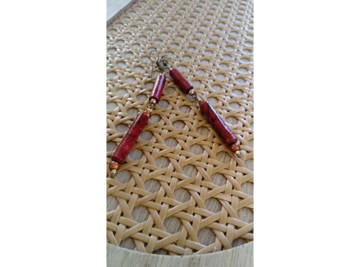 Boucle d'oreilles pour oreilles percées. Accroche sans nickel