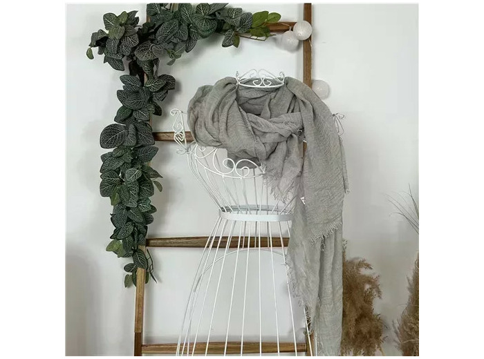 Y510– Foulard uni froissé (gris)