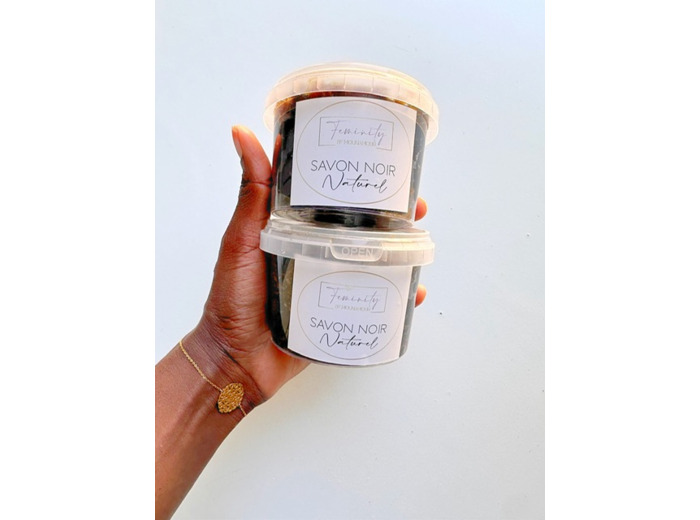 LOT DE 2 SAVONS NOIRS