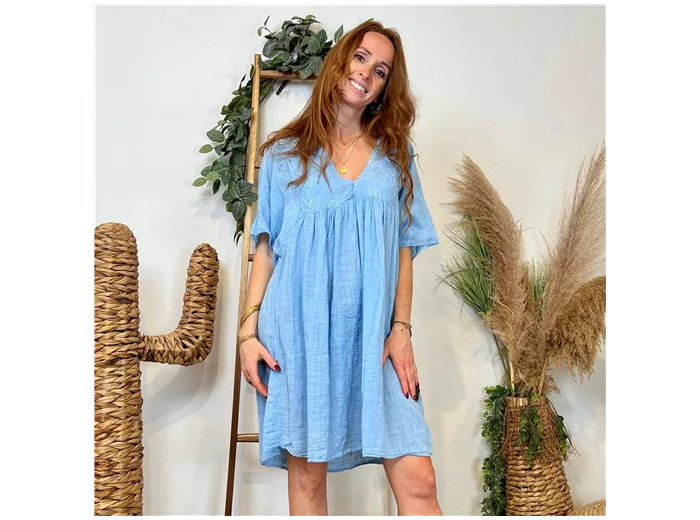 K145- Robe coton et broderie (Tu) 🇮🇹 (bleu ciel)