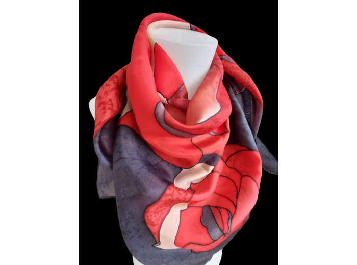 Grand carré de soie naturelle "Rose Rouge Mistérieuse"