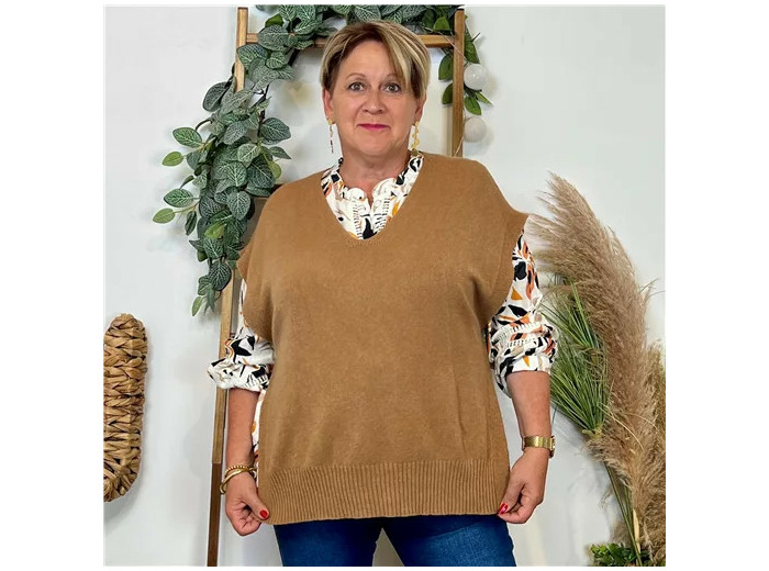 K122- Pull sans manches (Tu) (camel)