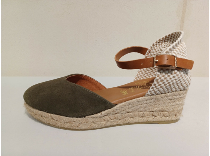 MAISON DE L'ESPADRILLE  828