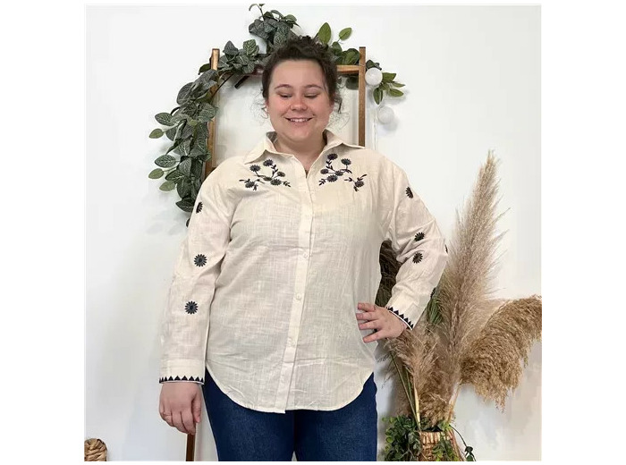 Z790- Blouse brodée Christy (T44-T52) (beige)