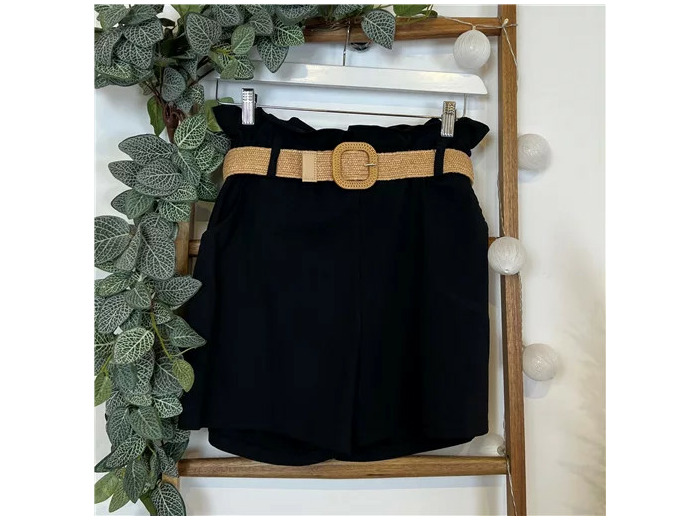 N983- Short avec ceinture (Tu) (noir)