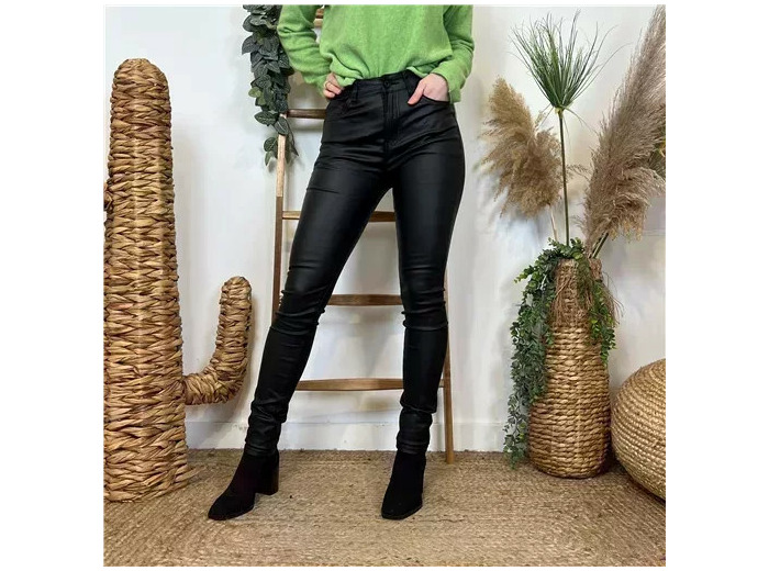 M969- Jean coupe slim Enduit (T36-T44) (noir)