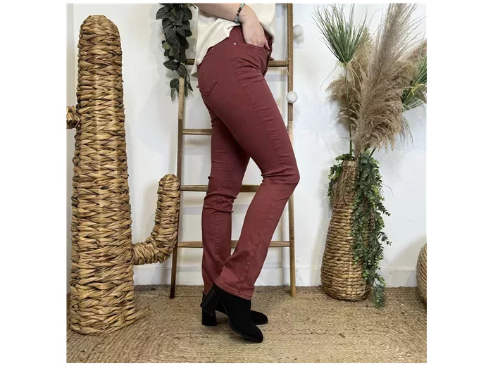 O535- Jean Droit Voggo T36-T44 (bordeaux)