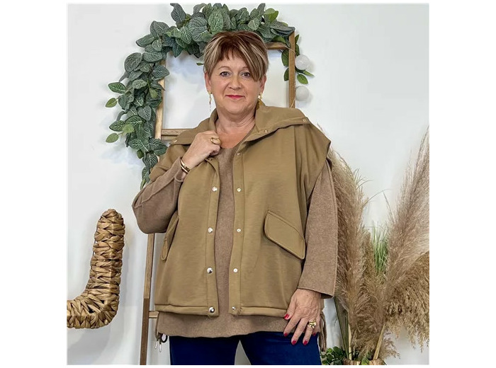 Z077- Veste sans manches "C'Mélodie" (camel)