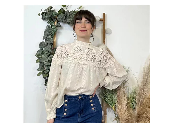 P427- Blouse "It Hippie" (T36-T42) (ecru)