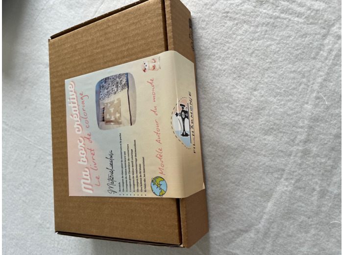 Kit couture livret de coloriage Ma box créative