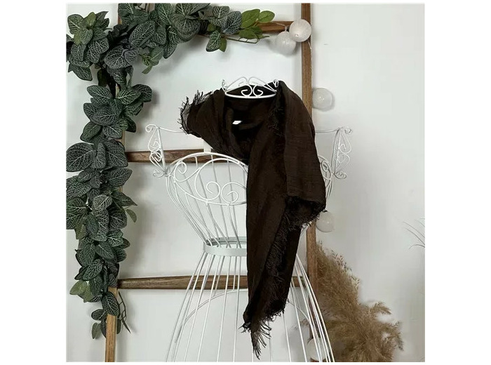 Y510– Foulard uni froissé (marron)