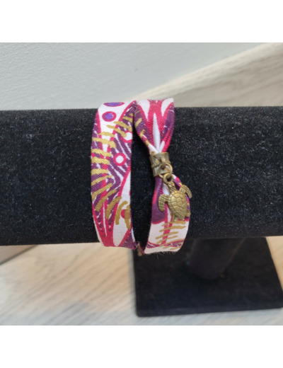 Bracelet double-tour avec breloque "Brocéliande"