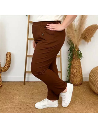 T545- Pantalon Confort JST (T38-T52) (marron)