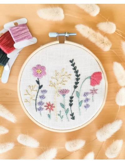 Kit de broderie "Fleurs des champs"
