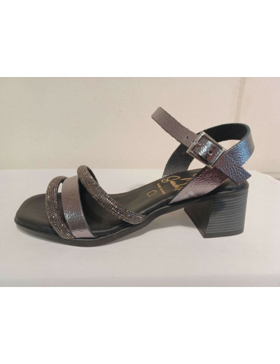 OH MY SANDALS  5619