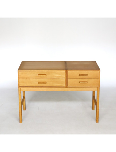 Commode scandinave quatre tiroirs