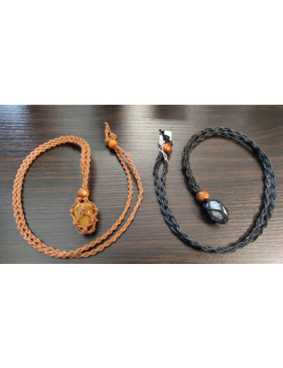 Collier porte-pierre style macramé