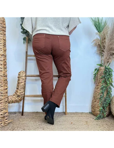 P160- Jean Slim Voggo T42-T50 (cognac)