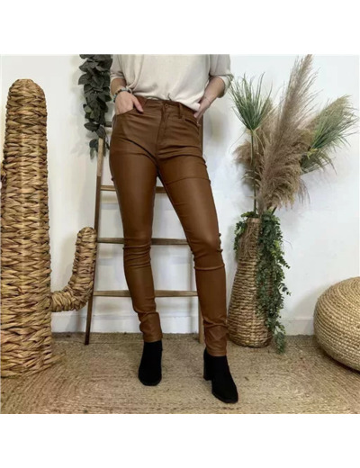 M969- Jean coupe slim Enduit (T36-T44) (camel)