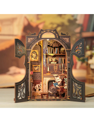 Count Cat's Study - Booknook