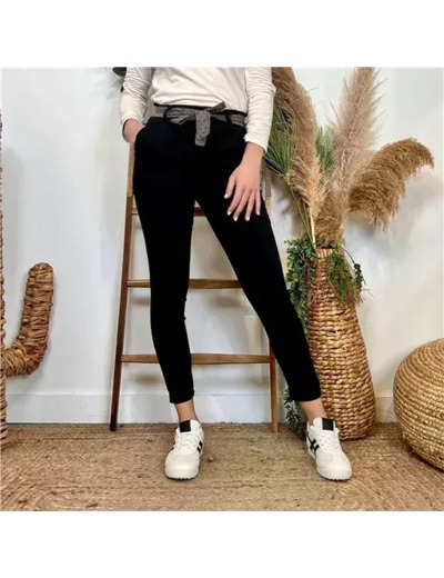 L749- Pantalon Stretch (T36-T50) 🇮🇹 (noir)