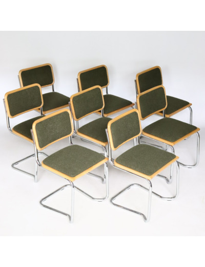 Serie de 8 chaises B32